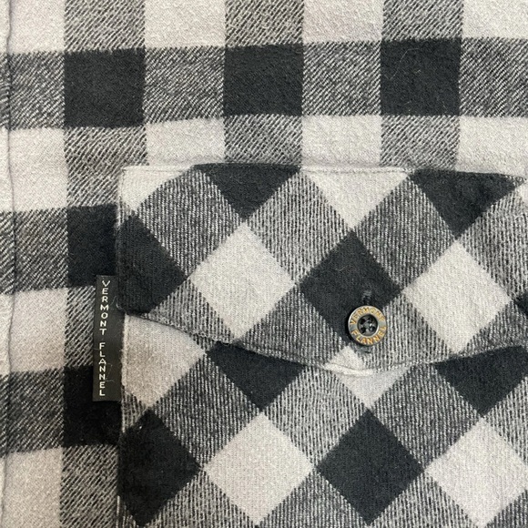 The Vermont Flannel Co. Men’s Size XL Black Gray Buffalo Plaid Button Down Shirt - Picture 6 of 9